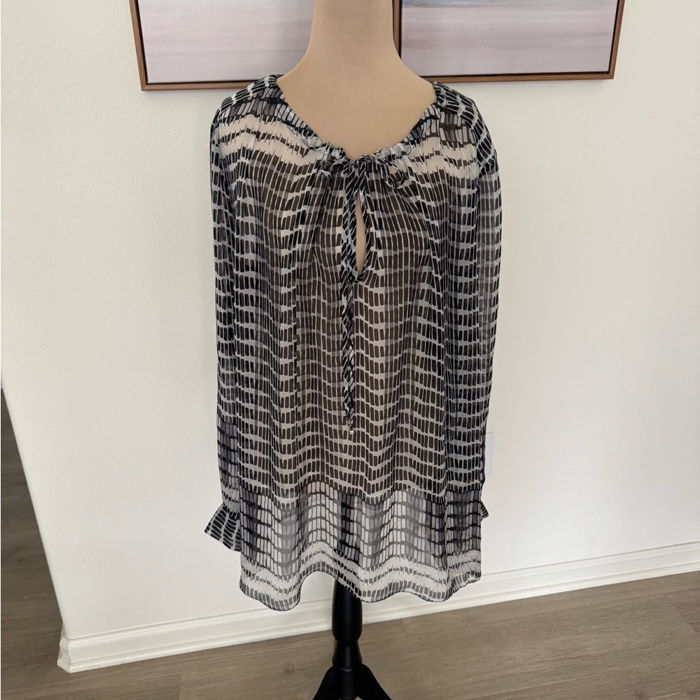 L'AGENCE Black and White Blouse Size 8 - Picture 3 of 16